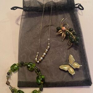 Elegant Green and Gold Jewelry Set